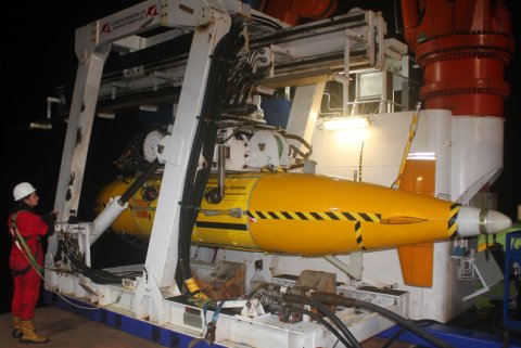 The Autosub6000 AUV was recovered after dark, with the onboard computers crammed full of data!